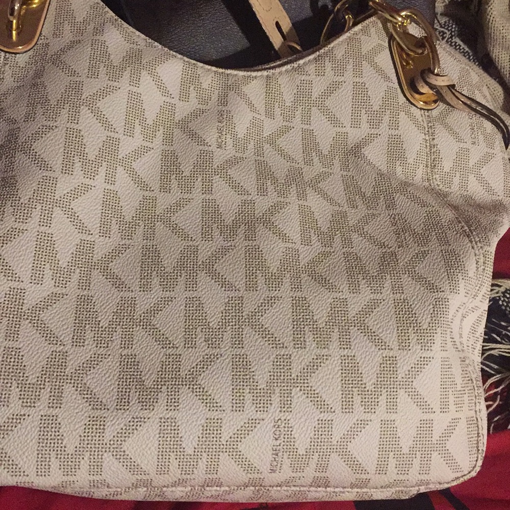 MK purse
